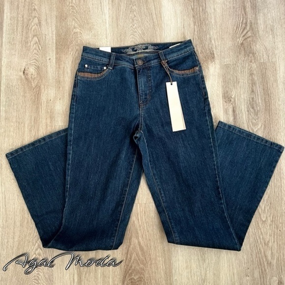 Hannah Denim, Bootcut, Slimming Jeans - Picture 1 of 13